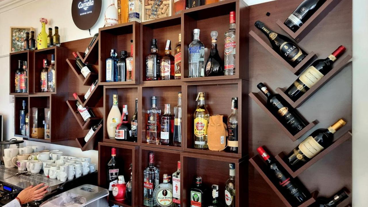Motel Prislop Haţeg エクステリア 写真