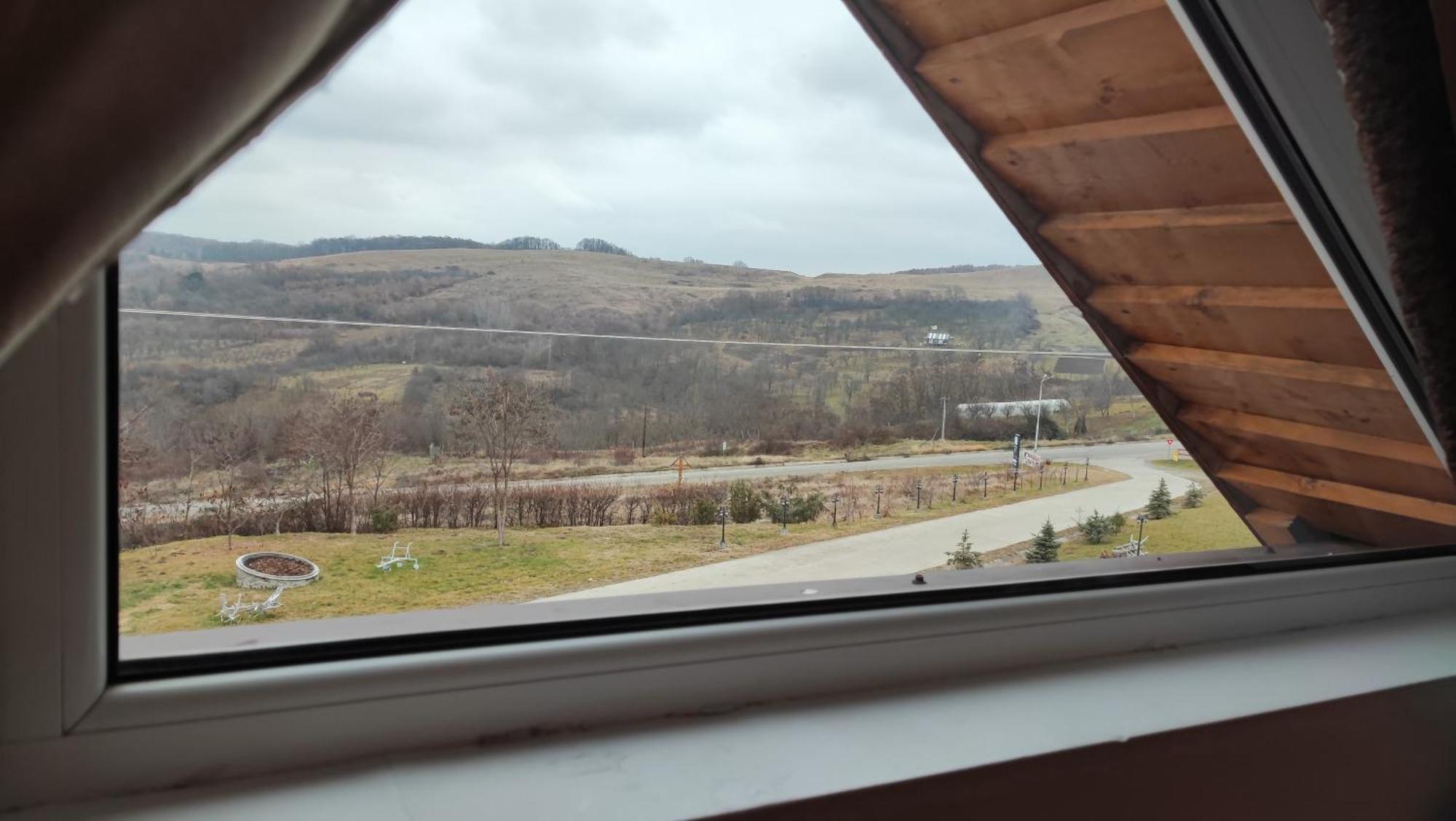 Motel Prislop Haţeg エクステリア 写真