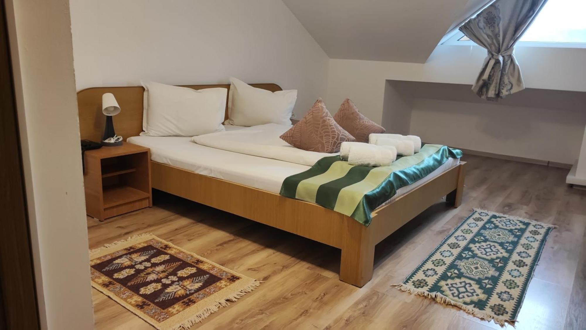 Motel Prislop Haţeg エクステリア 写真